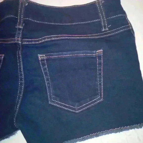 NO Boundaries Women's Short - Picture 4 of 6